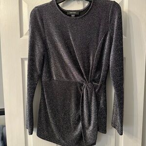 EUC - Karen Kane Metallic Long Sleeve top